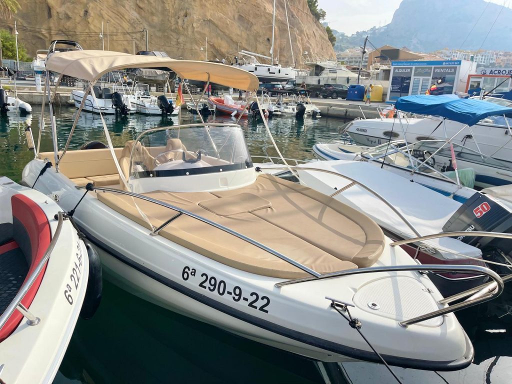 Calas y snorkel en barco en Altea y Calpe